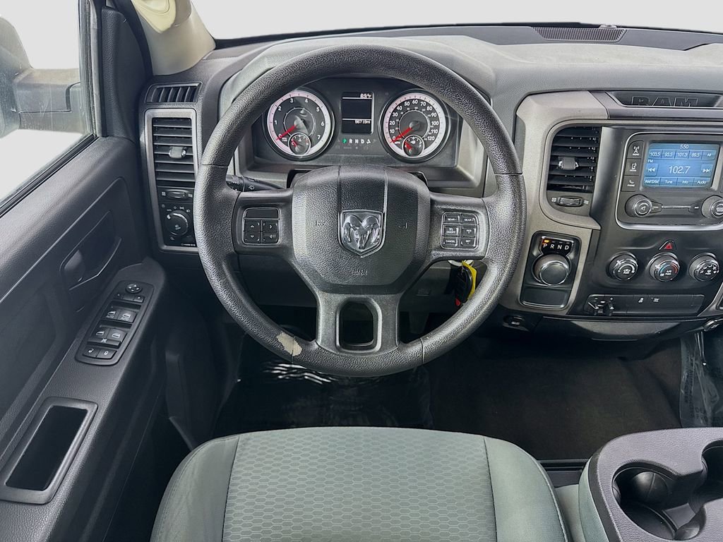 Used 2016 RAM 1500 Express RWD image 24