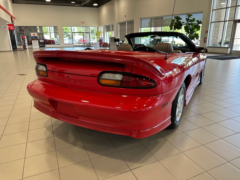 Used 2001 Chevrolet Camaro LT w/ Sport Appearance Pkg RWD image 5