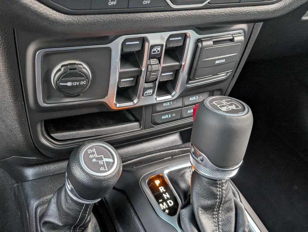 New 2026 Jeep Gladiator Sport AWD/4WD image 18