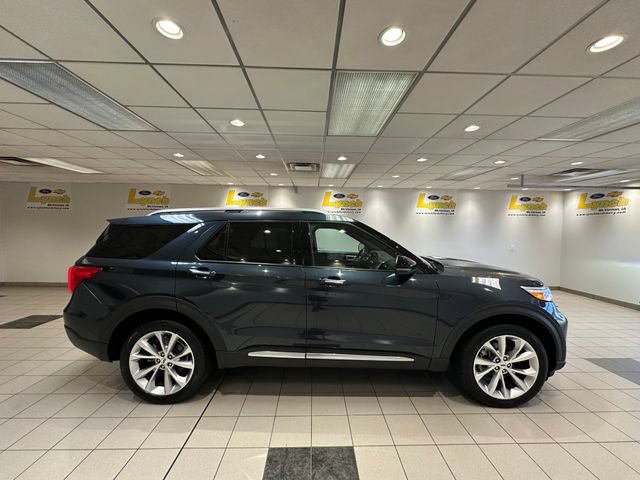 Certified 2023 Ford Explorer Platinum w/ Technology Package AWD/4WD image 3