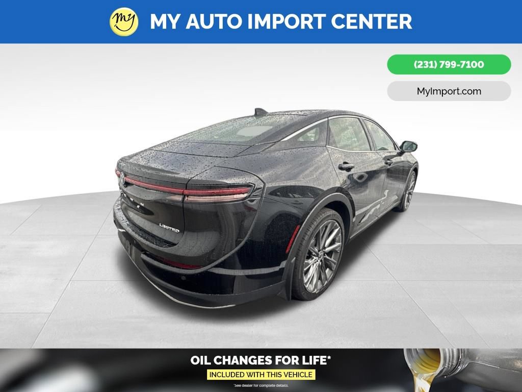 Used 2024 Toyota Crown w/ Advanced Technology Package AWD/4WD image 5