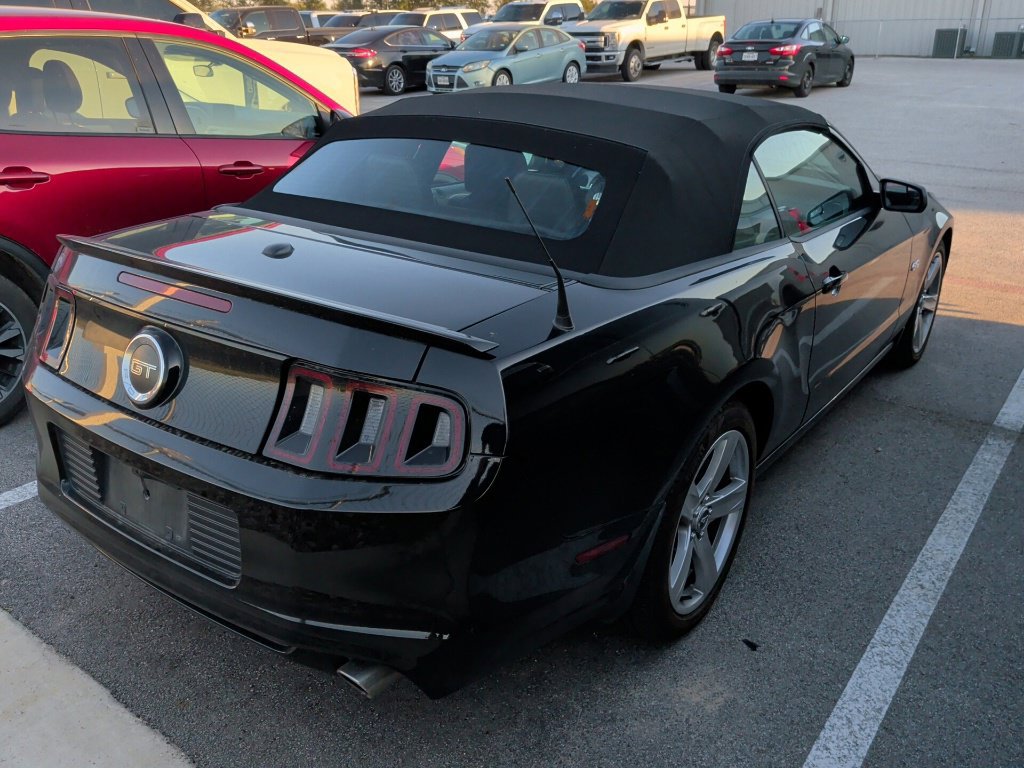 Used 2014 Ford Mustang GT Premium w/ Electronics Package RWD image 7