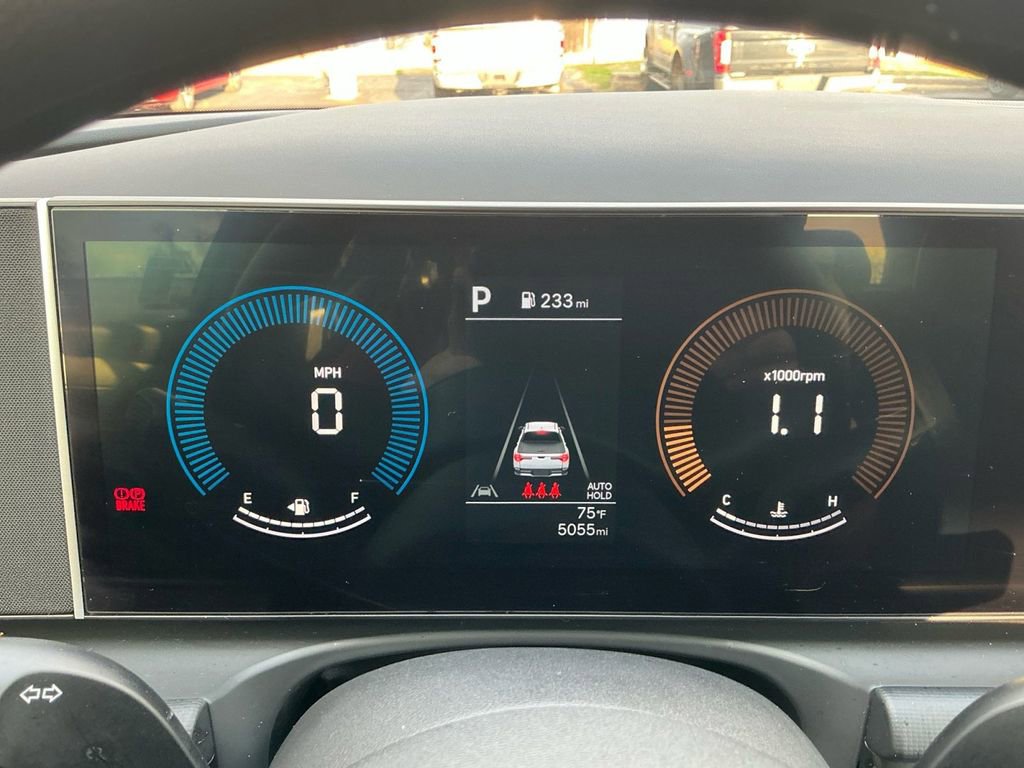 Used 2025 Hyundai Santa Cruz SE image 19