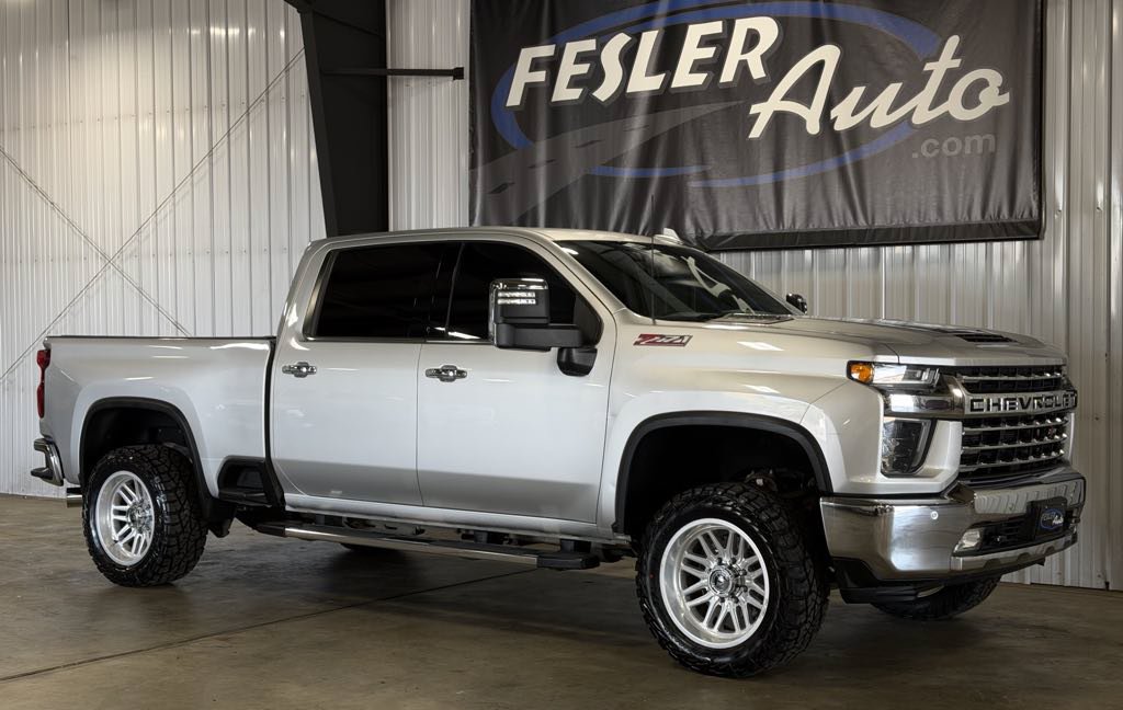 Used 2020 Chevrolet Silverado 2500 LTZ w/ LTZ Premium Package AWD/4WD image 15