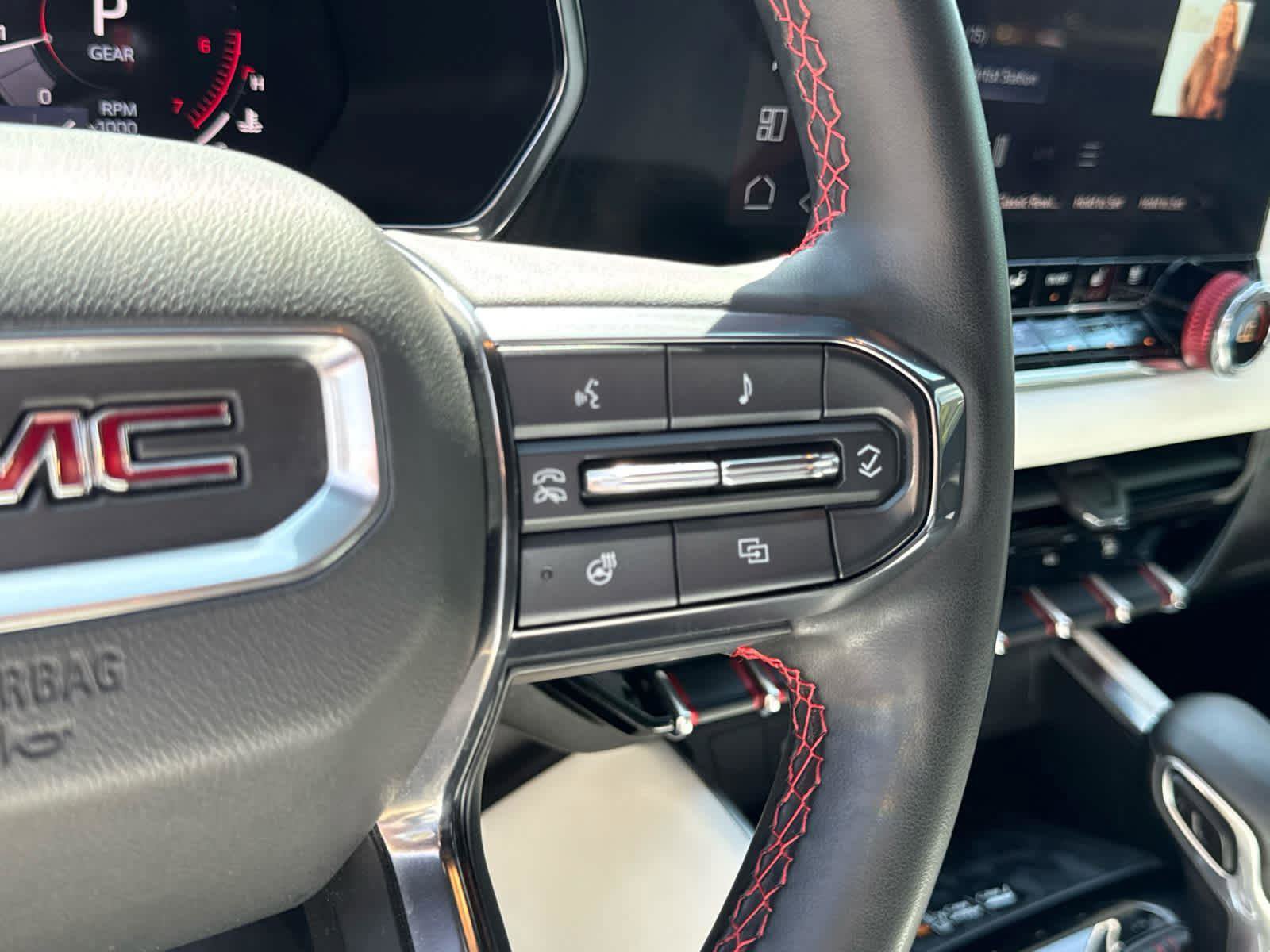 Used 2024 GMC Canyon AT4X AWD/4WD image 37
