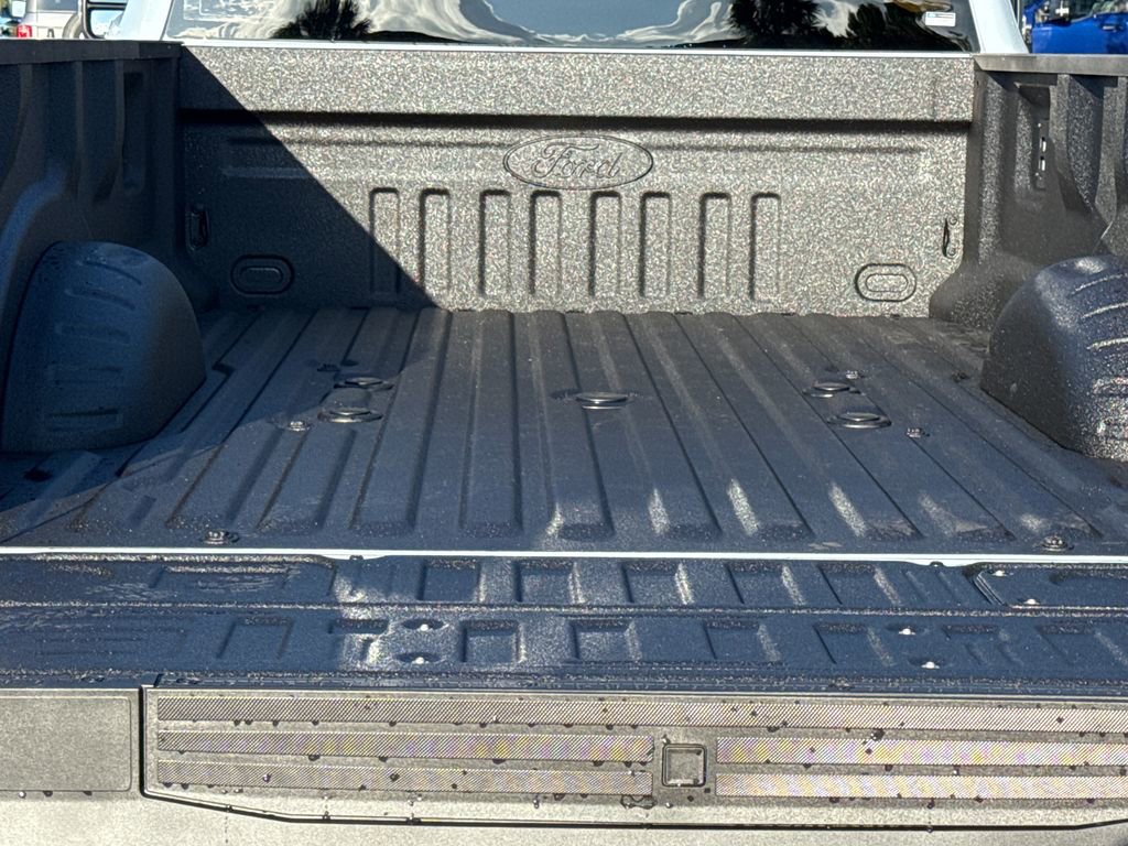 New 2026 Ford F450 Platinum w/ FX4 Off-Road Package image 21