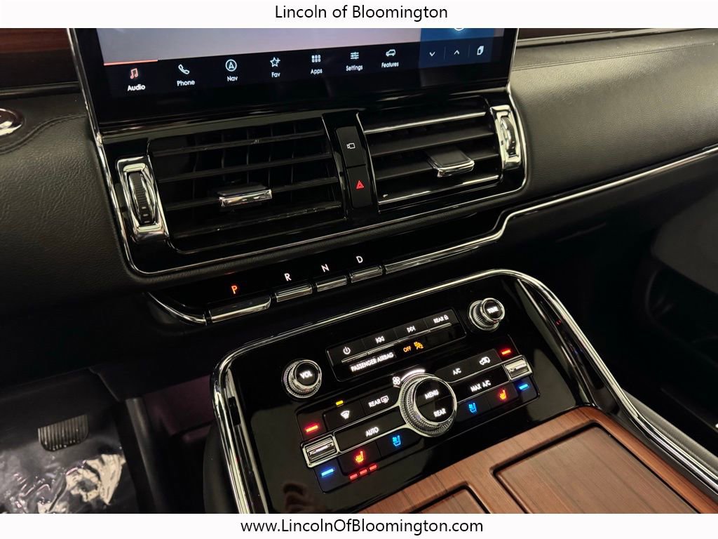 Certified 2023 Lincoln Navigator L Reserve w/ Equipment Group 201A image 32