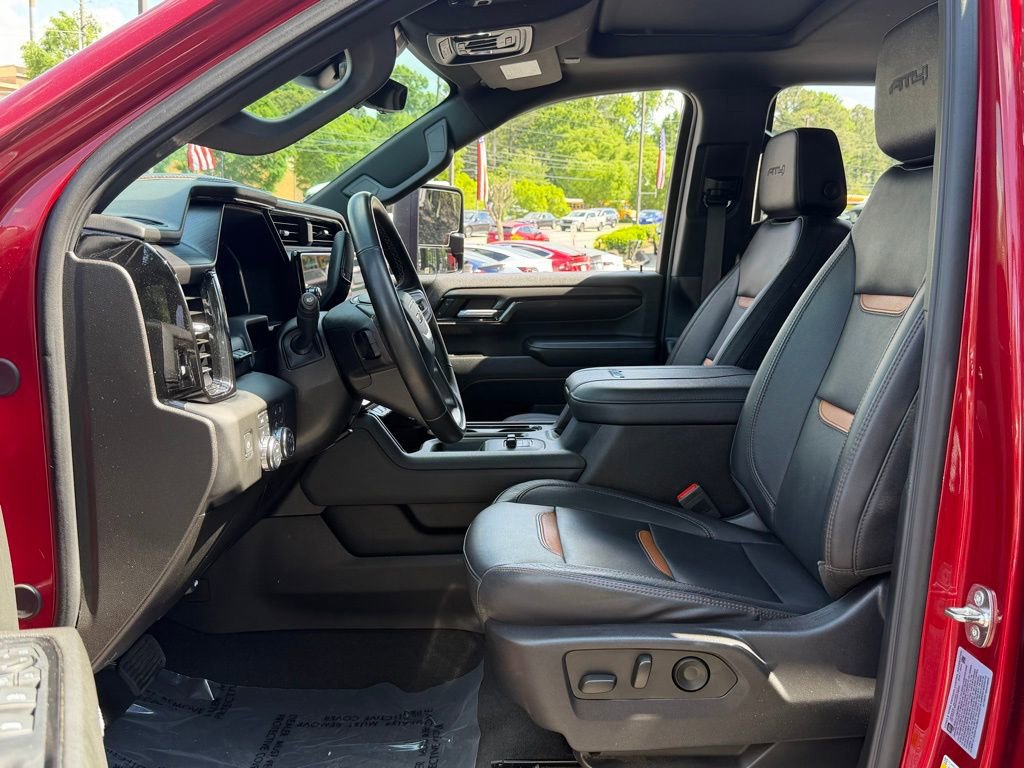 Used 2024 GMC Sierra 2500 AT4 w/ Technology Package AWD/4WD image 25
