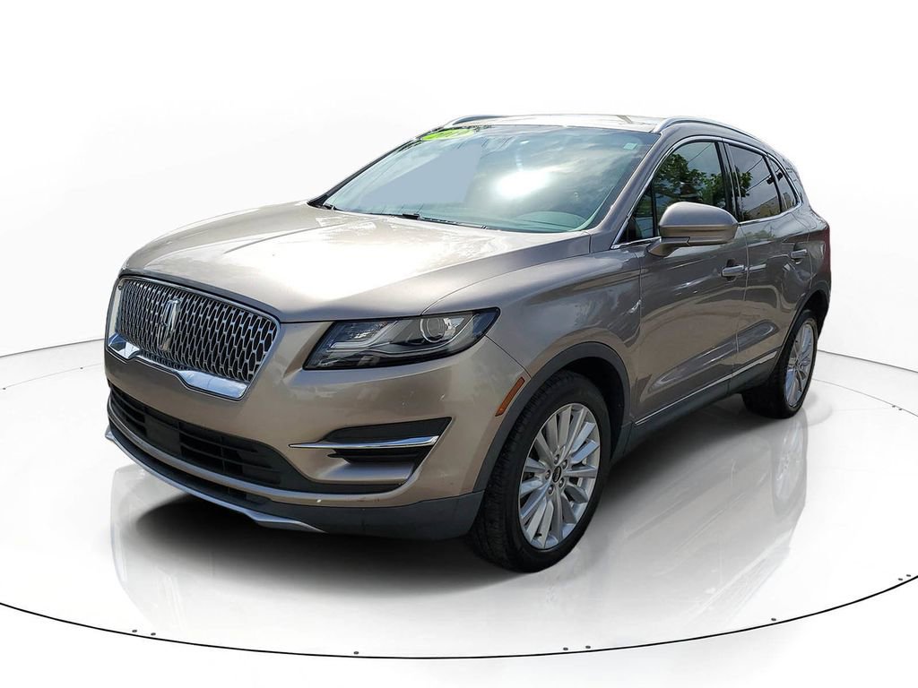 Used 2019 Lincoln MKC Premiere image 3