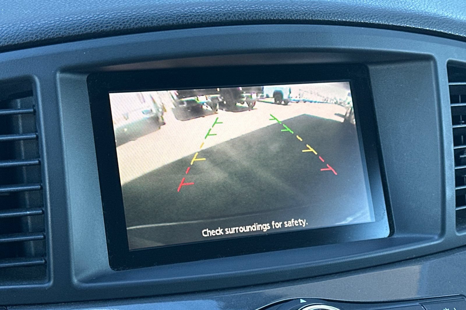Used 2014 Nissan Quest SL FWD image 19