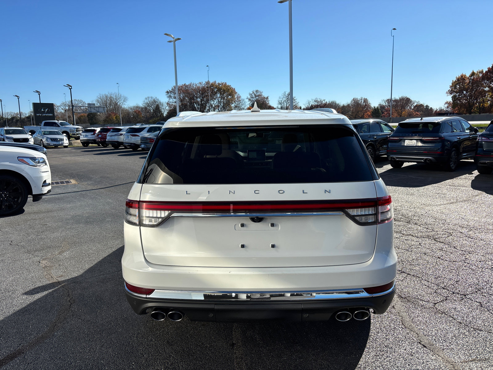 Certified 2022 Lincoln Aviator Reserve w/ Equipment Group 201A image 6
