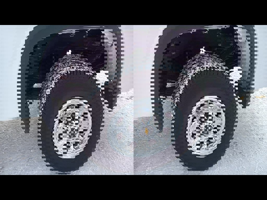 Used 2024 Chevrolet Silverado 3500 W/T w/ WT Convenience Package image 27