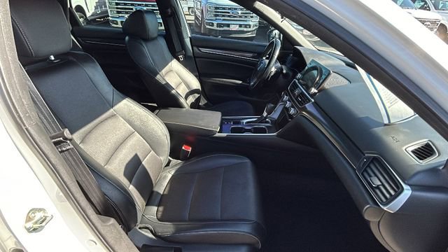 Used 2019 Honda Accord Sport image 11