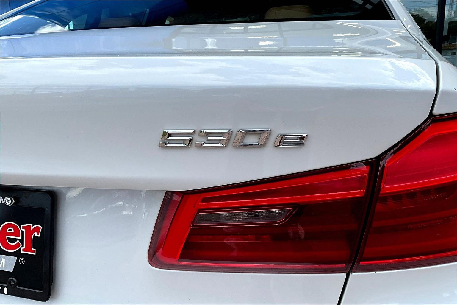 Used 2018 BMW 530e RWD image 24