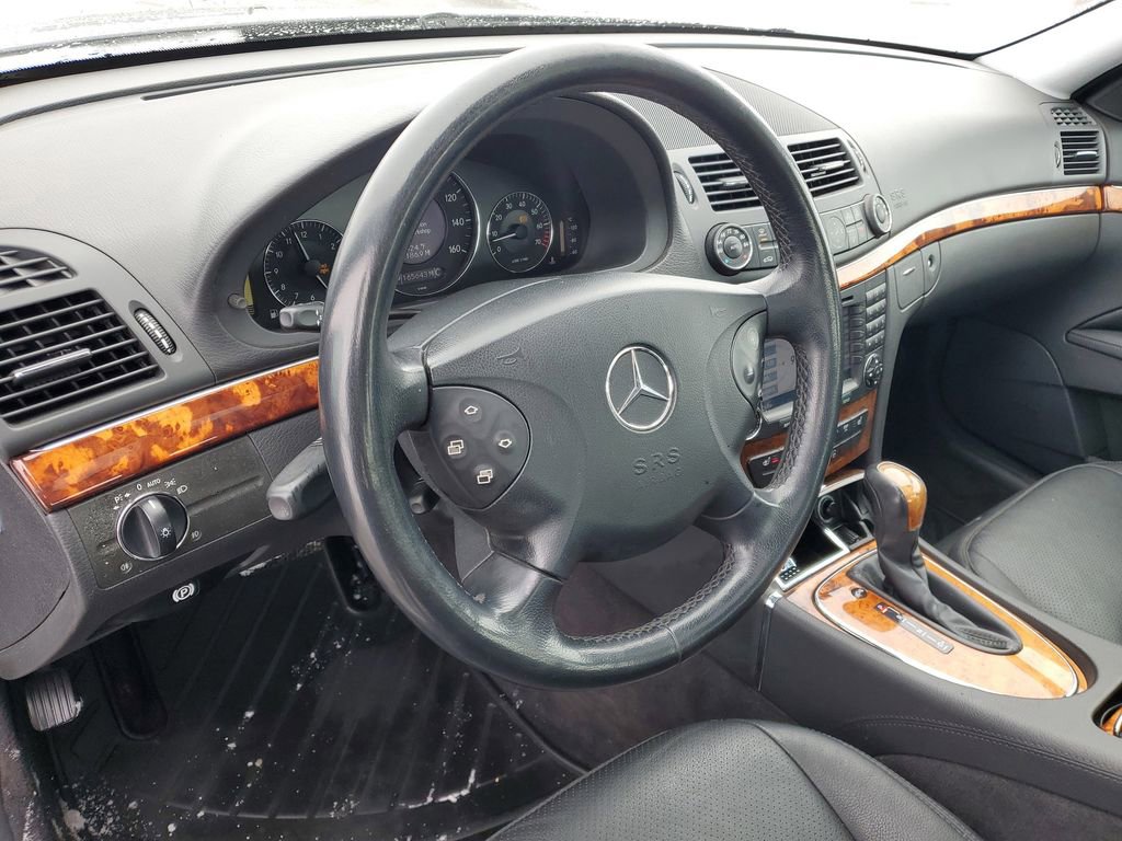 Used 2006 Mercedes-Benz E 350 4MATIC Sedan image 8
