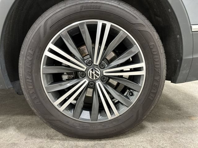 Used 2024 Volkswagen Tiguan SE FWD image 14