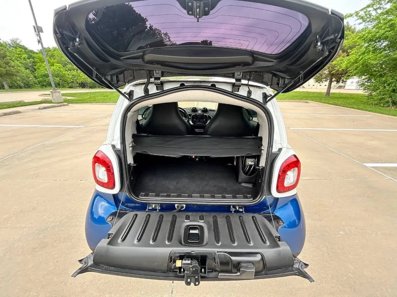 Used 2017 smart fortwo electric drive RWD image 10
