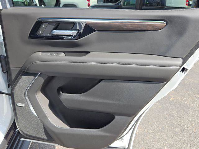 New 2026 Chevrolet Tahoe LT w/ Comfort Package AWD/4WD image 13
