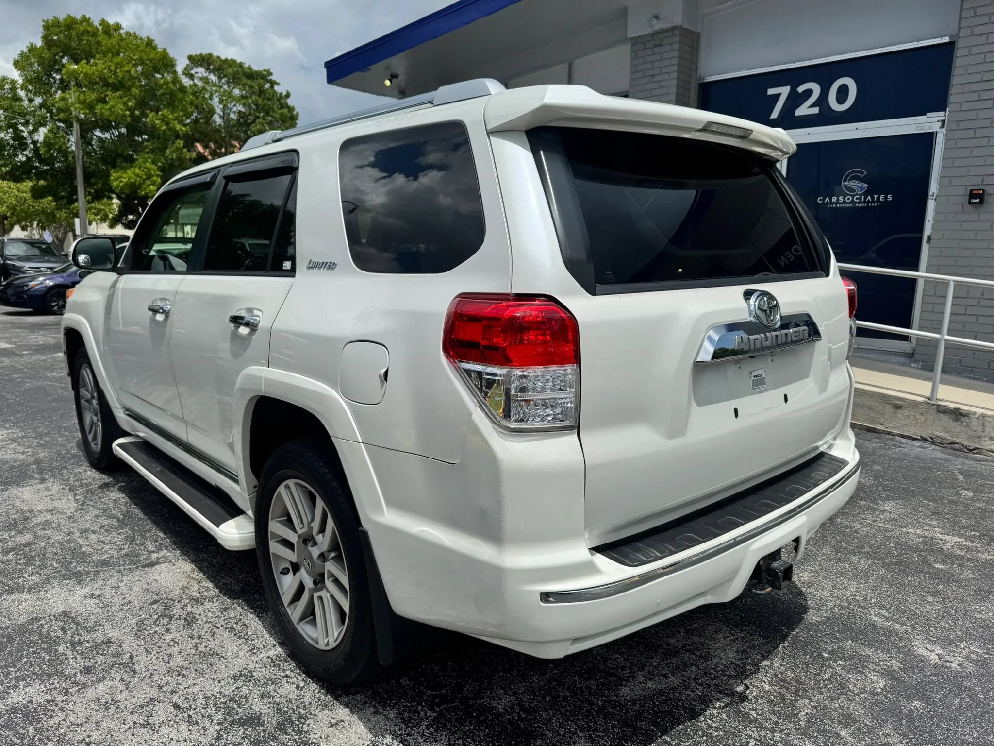 Used 2013 Toyota 4Runner Limited AWD/4WD image 7