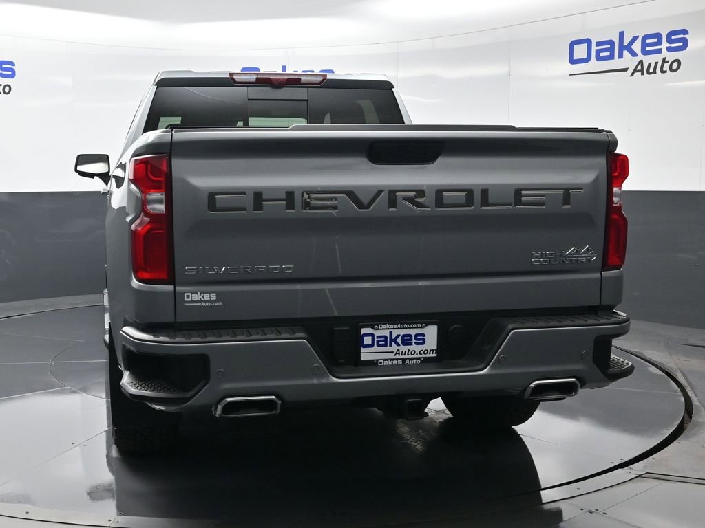 Used 2025 Chevrolet Silverado 1500 High Country w/ Technology Package AWD/4WD image 7