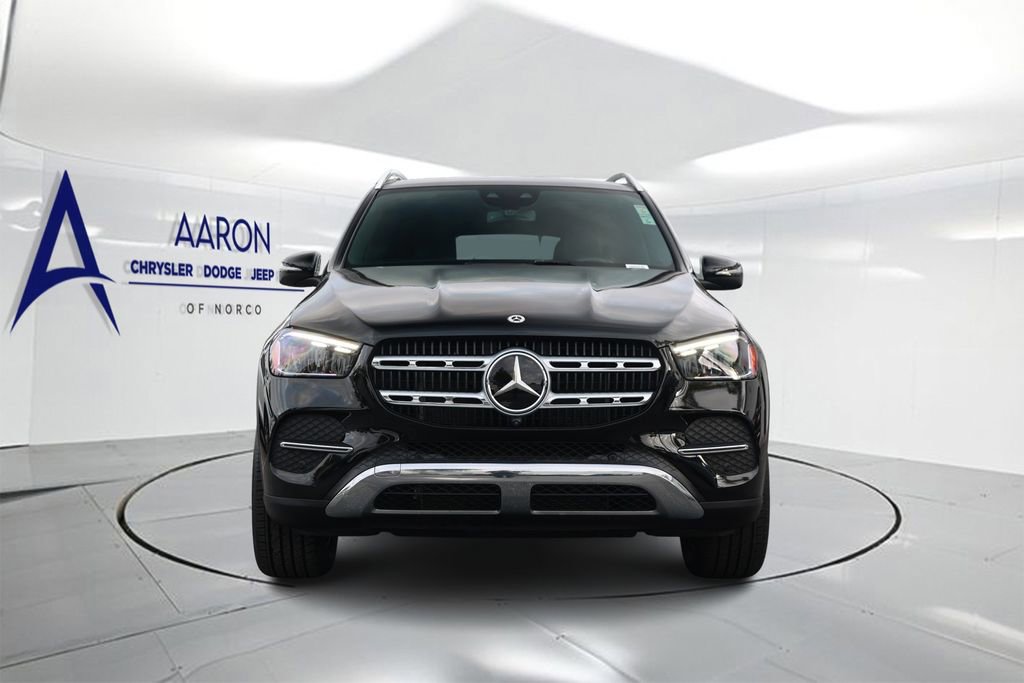 Used 2025 Mercedes-Benz GLE 450e 4MATIC w/ Driver Assistance Package image 4