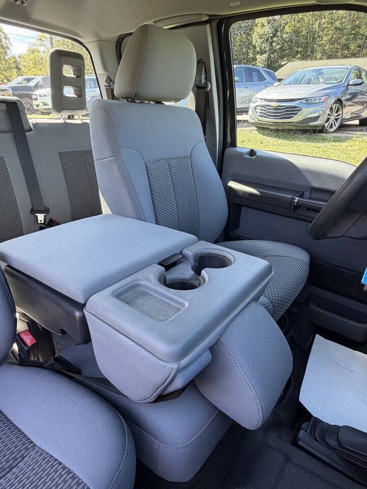 Used 2016 Ford F250 XL w/ XL Appearance Package AWD/4WD image 12