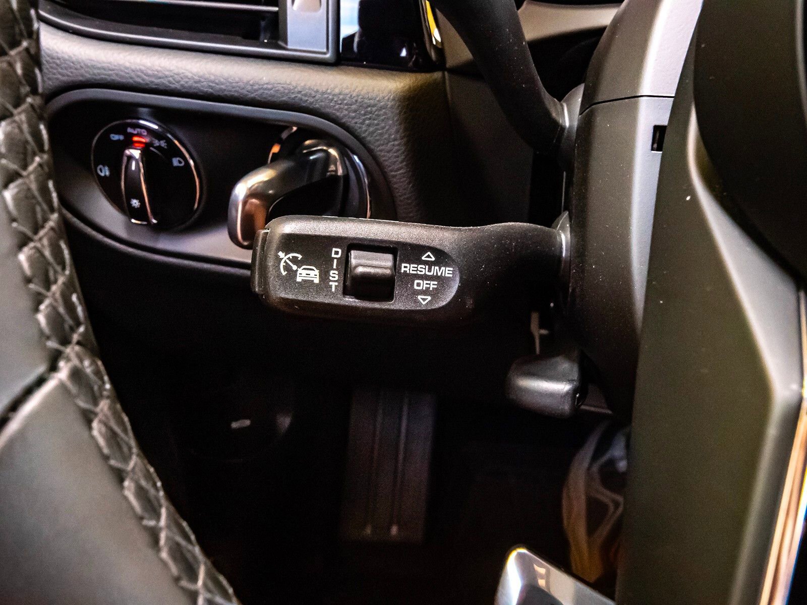 Used 2024 Porsche Macan S image 13