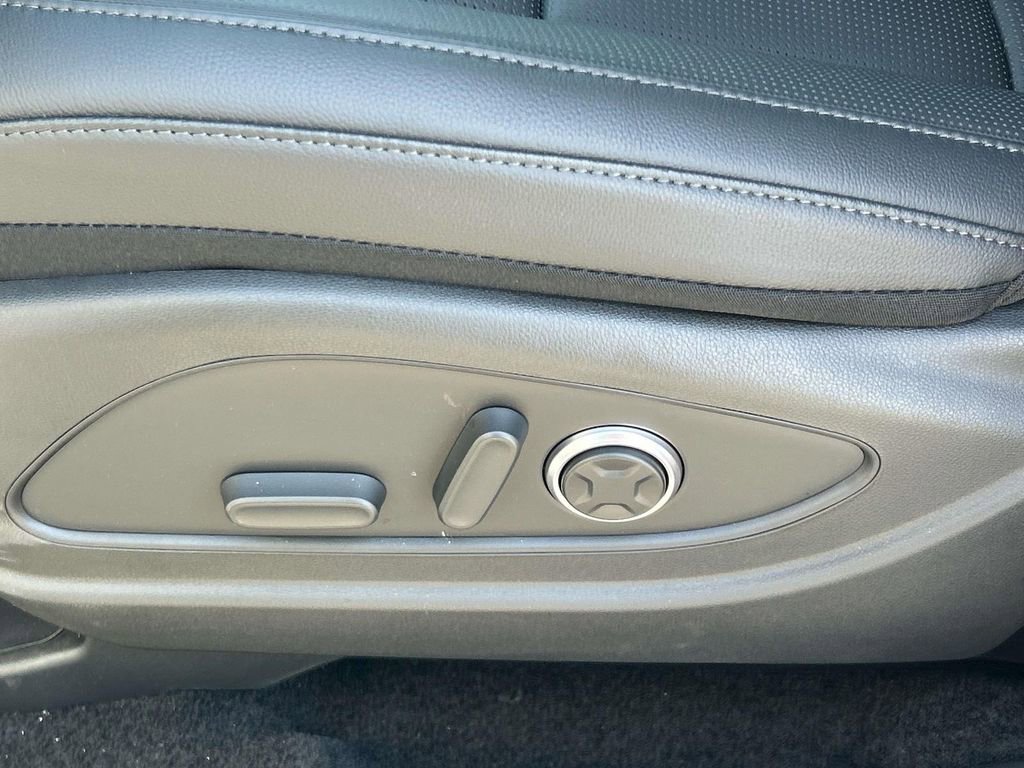 New 2026 Hyundai Palisade Limited image 16