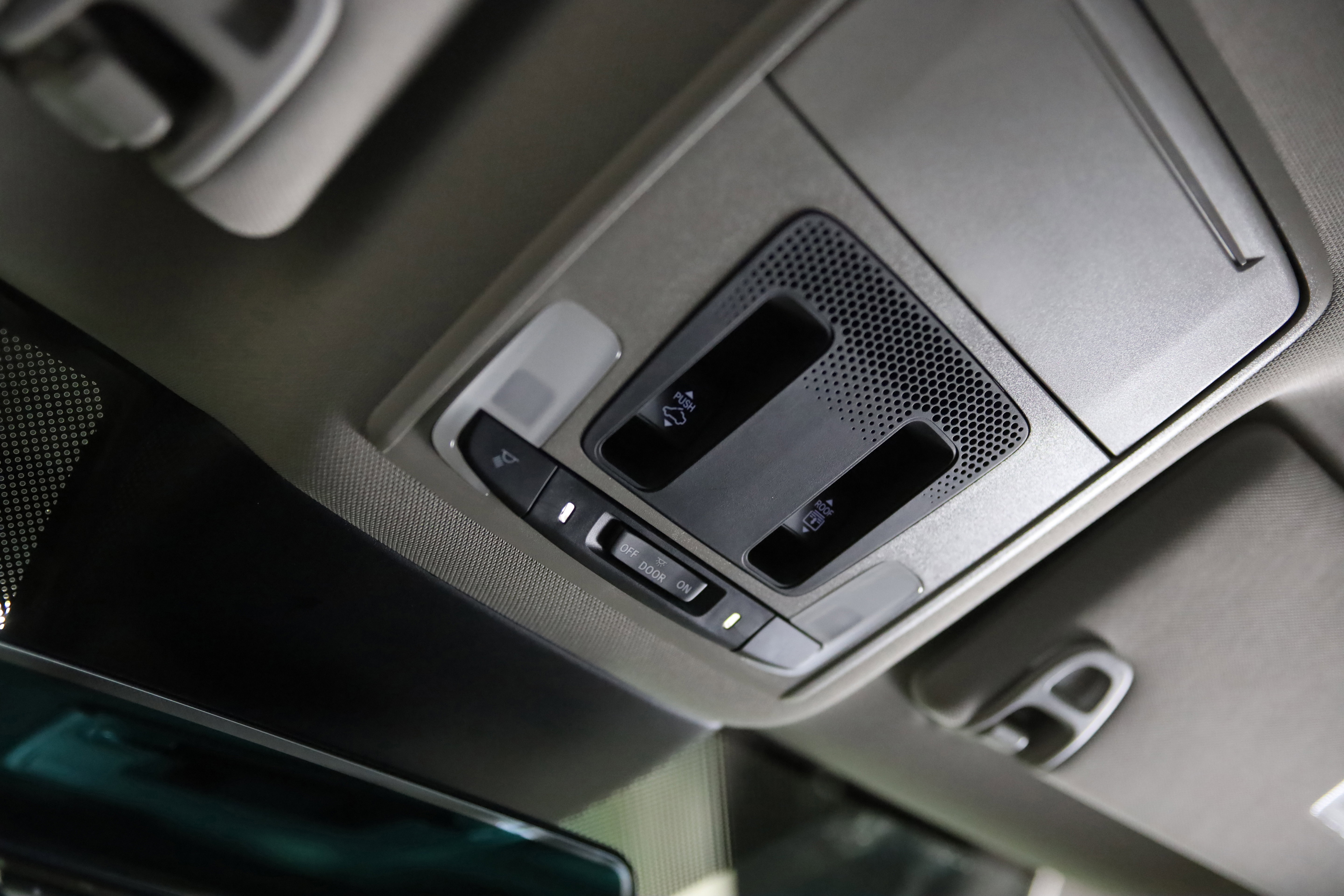 Used 2025 Honda Pilot Elite image 35