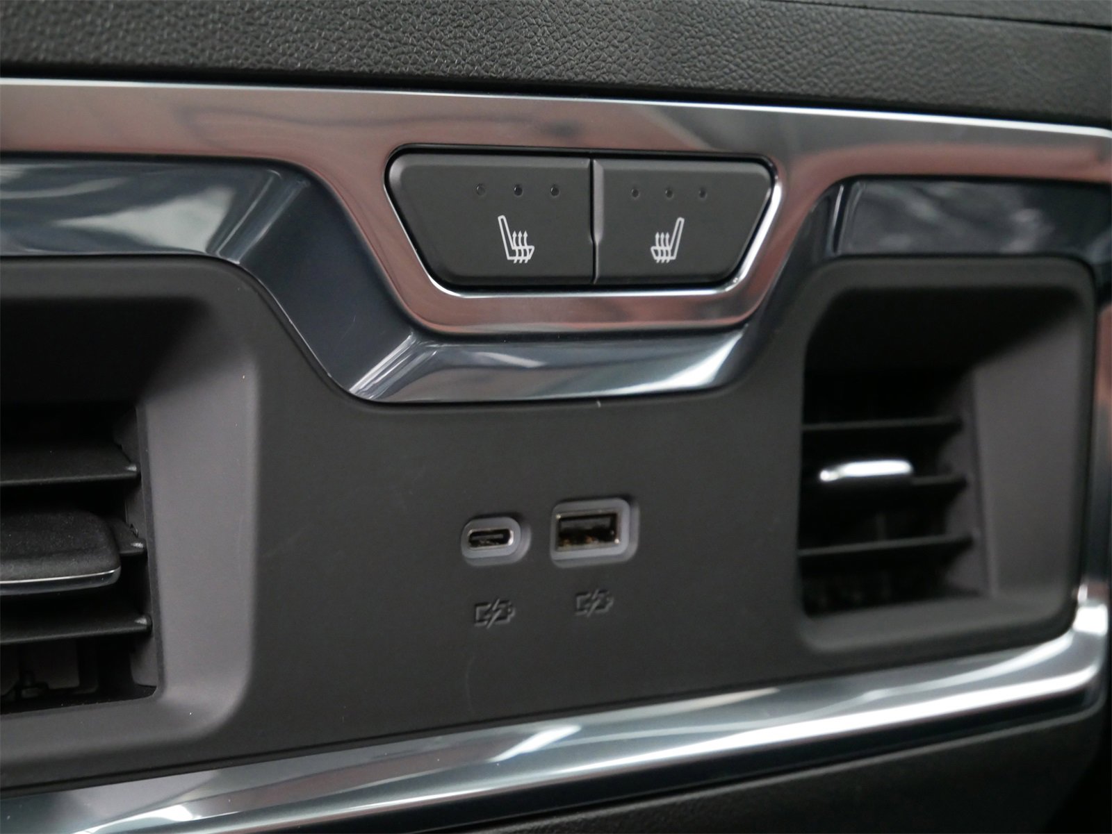 New 2026 GMC Sierra 1500 Denali Ultimate image 8