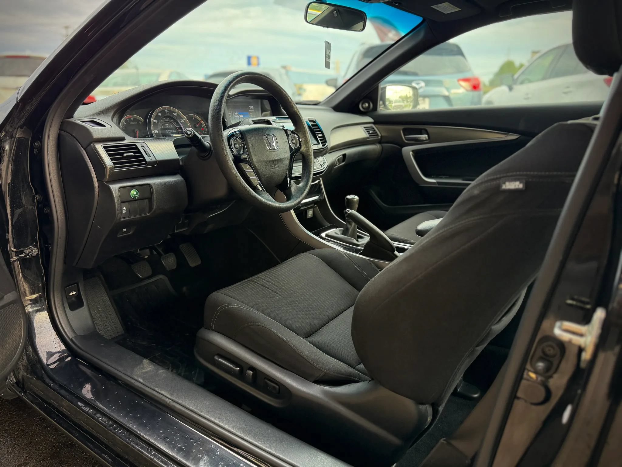 Used 2016 Honda Accord EX image 8