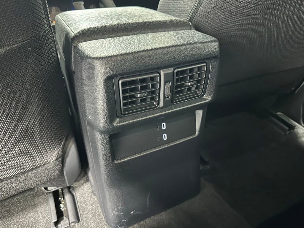 Used 2025 Toyota 4Runner SR5 AWD/4WD image 47