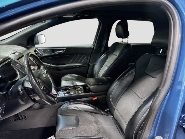 Used 2019 Ford Edge ST w/ Equipment Group 401A AWD/4WD image 18