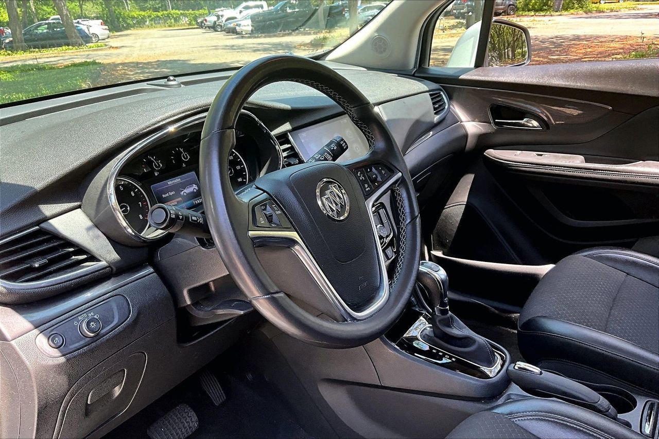 Used 2020 Buick Encore Preferred FWD image 14