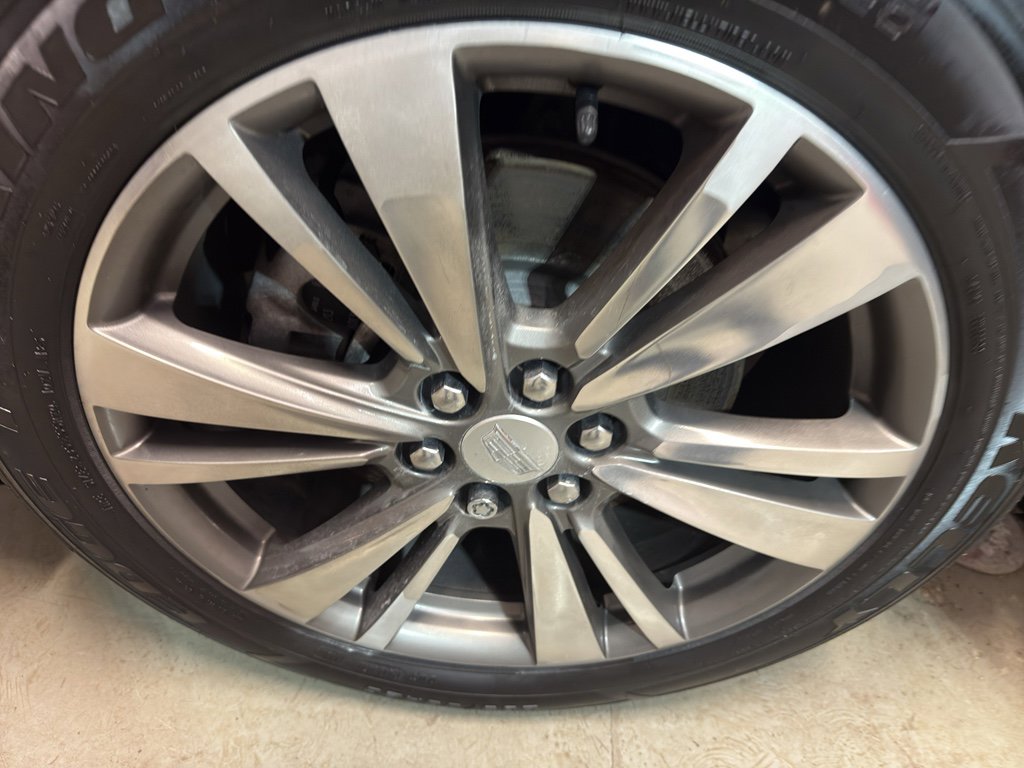 Used 2021 Cadillac XT6 Premium Luxury image 33