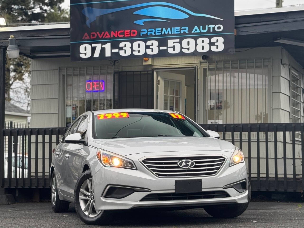 Used 2017 Hyundai Sonata SE image 1