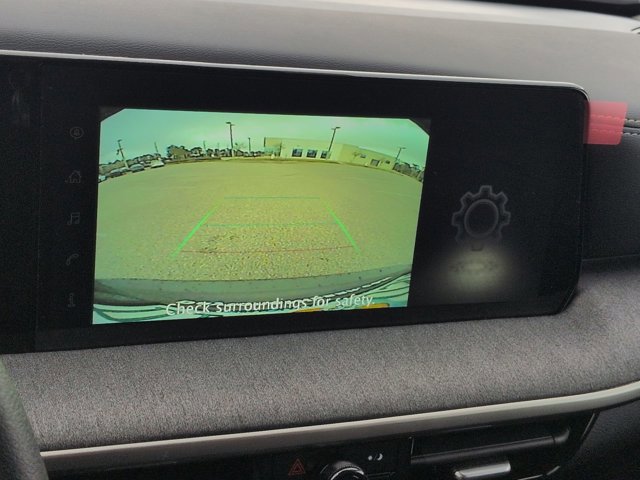 Used 2025 Nissan Kicks SV FWD image 16