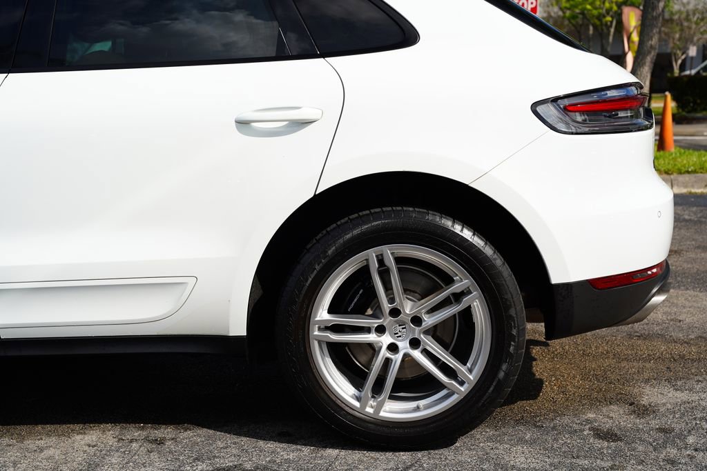 Used 2019 Porsche Macan AWD/4WD image 17