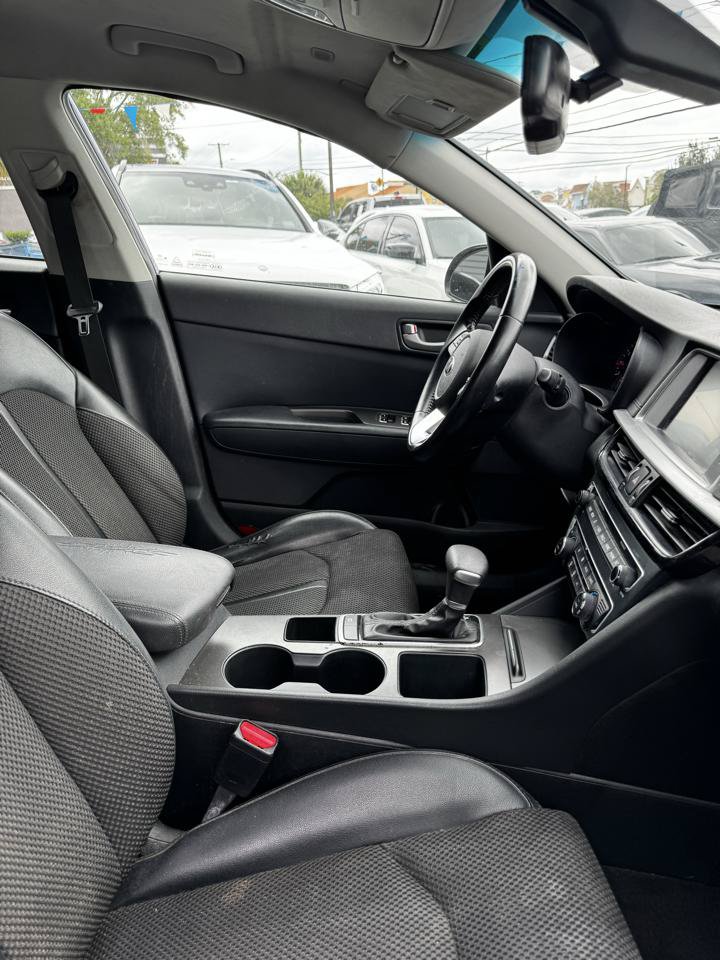 Used 2019 Kia Optima S FWD image 21