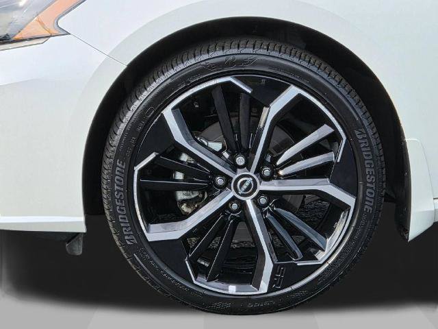 Certified 2025 Nissan Altima 2.5 SR AWD/4WD image 11