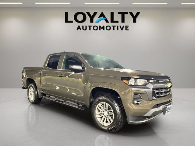 Used 2024 Chevrolet Colorado LT w/ LT Convenience Package II AWD/4WD image 7