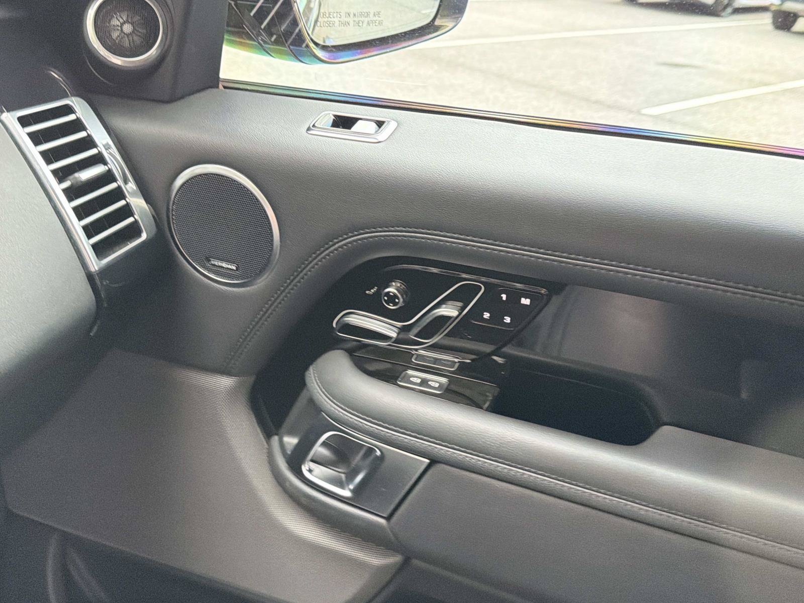 Used 2021 Land Rover Range Rover AWD/4WD image 21
