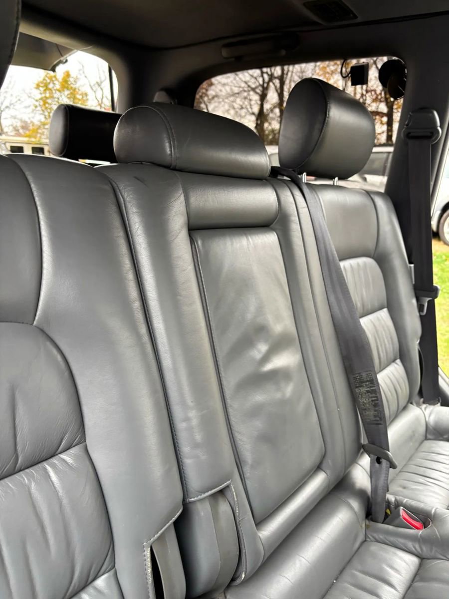 Used 2000 Lexus LX 470 4WD image 36