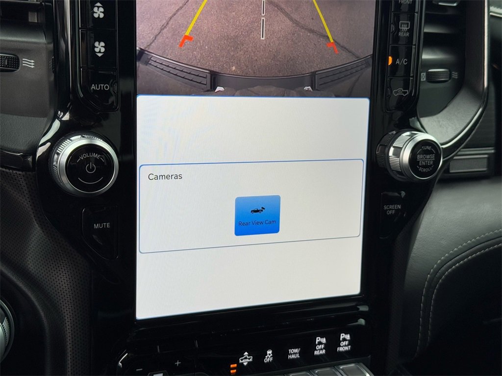 Used 2022 RAM 1500 Limited w/ Body Color Bumper Group image 30