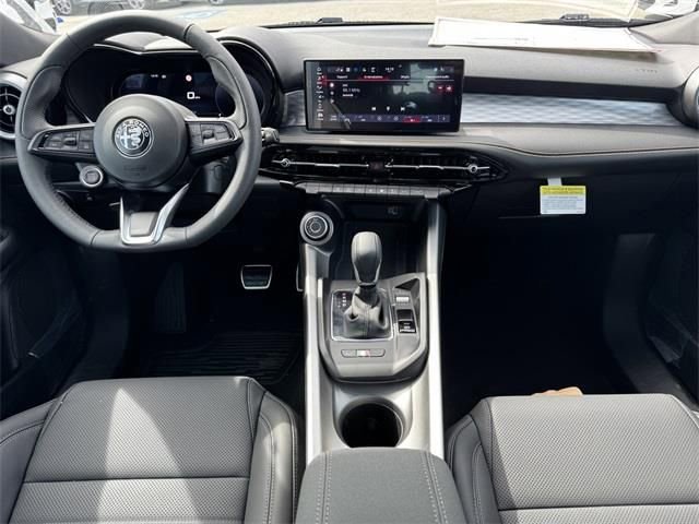 New 2025 Alfa Romeo Tonale w/ Premium Package image 7