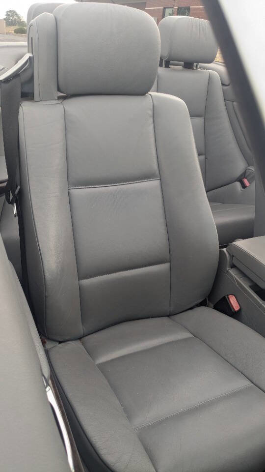 Used 2002 BMW 325Ci Convertible image 16