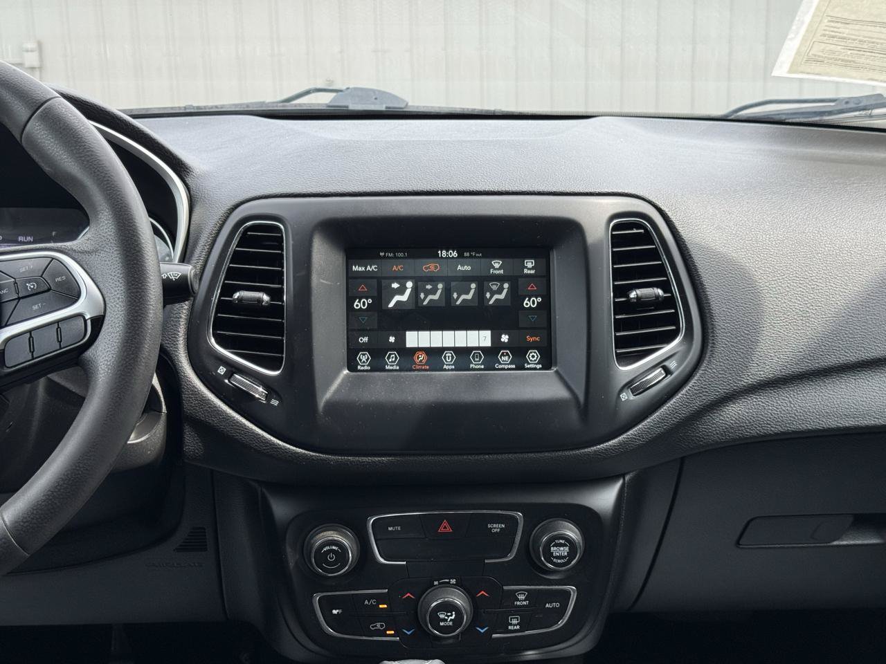 Used 2020 Jeep Compass Sport AWD/4WD image 15