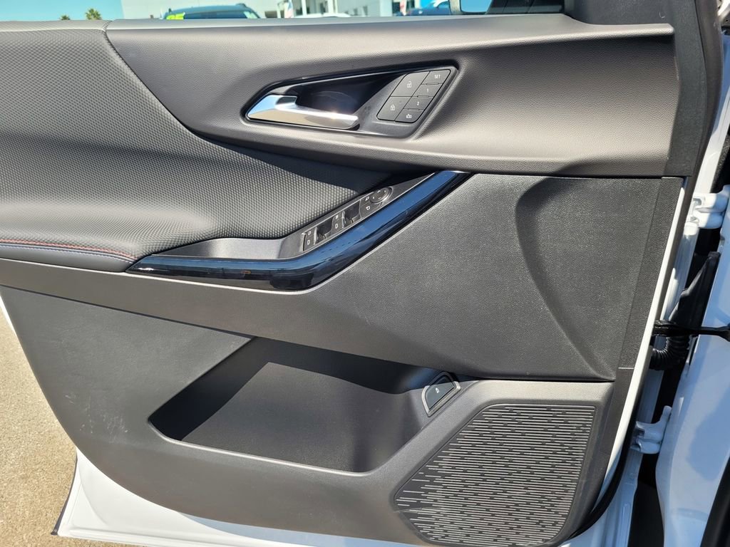 New 2026 Chevrolet Equinox RS w/ Convenience Package III image 23