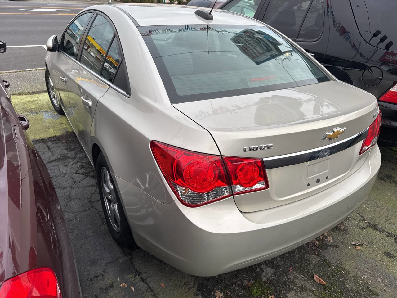 Used 2015 Chevrolet Cruze LT image 4
