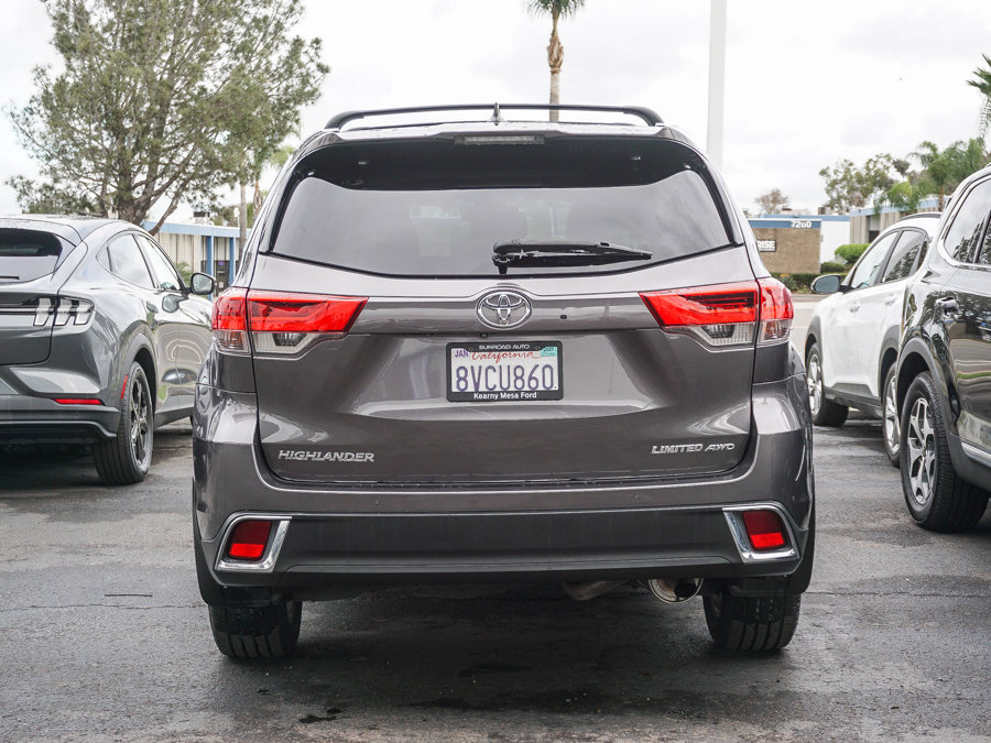 Used 2019 Toyota Highlander Limited AWD/4WD image 6